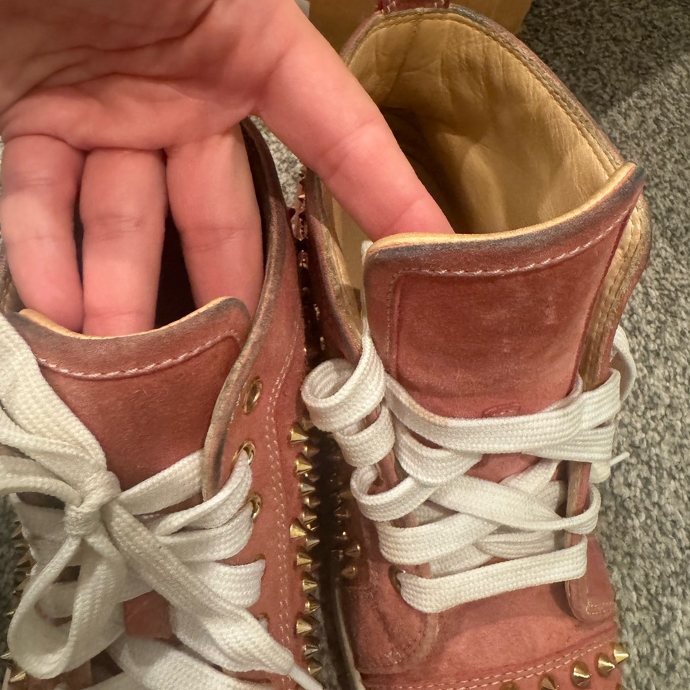 Louboutin peach spike sneakers - Picture 9 of 10